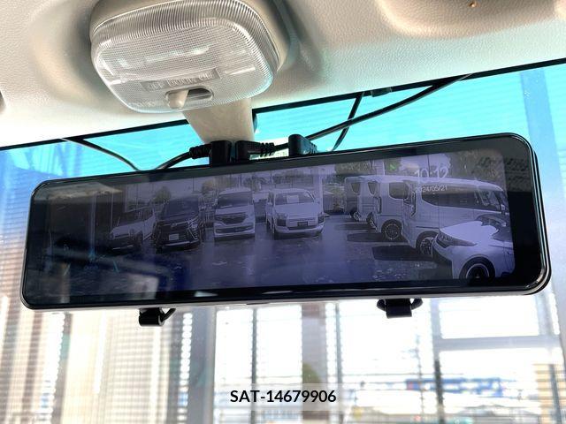 Toyota PIXIS VAN 2013-04 281457-9
