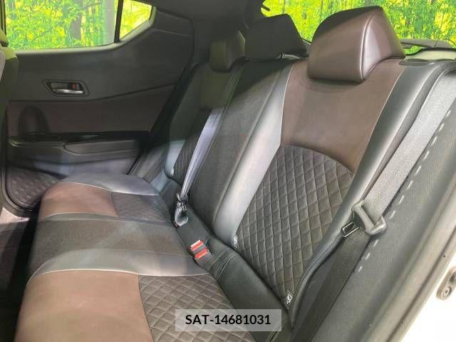 Toyota C-HR 2018-08 264250-9