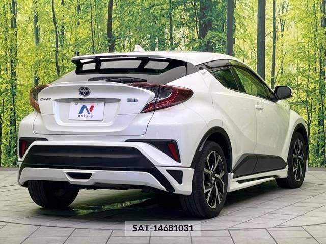 Toyota C-HR 2018-08 264250-17