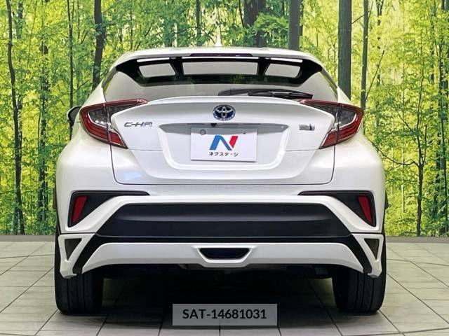 Toyota C-HR 2018-08 264250-15