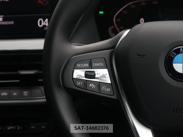 Bmw 1 SERIES 2023-11 228130-18
