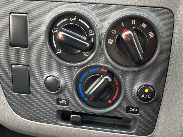 Nissan NV350 Caravan 2020-12 8754-5