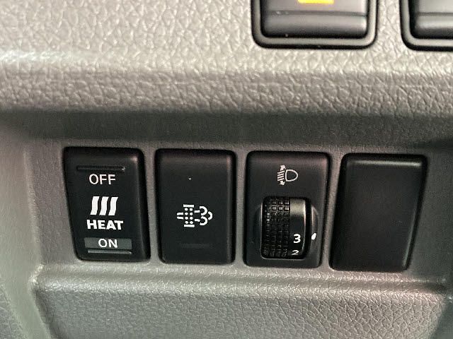 Nissan NV350 Caravan 2020-12 8754-7