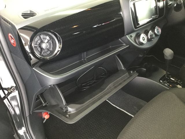 Toyota VITZ 2019-09 10280-19