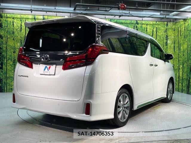 Toyota ALPHARD 2021-03 210563-18