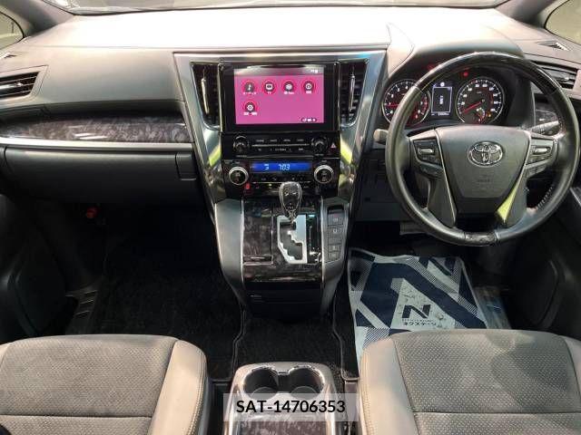 Toyota ALPHARD 2021-03 210563-1