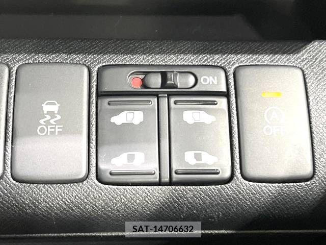 Honda STEP WGN 2012-04 324624-4