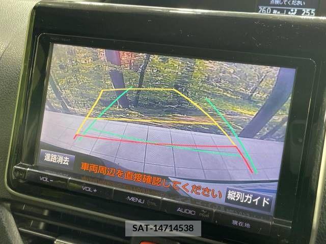Toyota VOXY 2016-06 288895-6