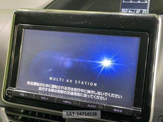 Toyota VOXY 2016-06 288895-5