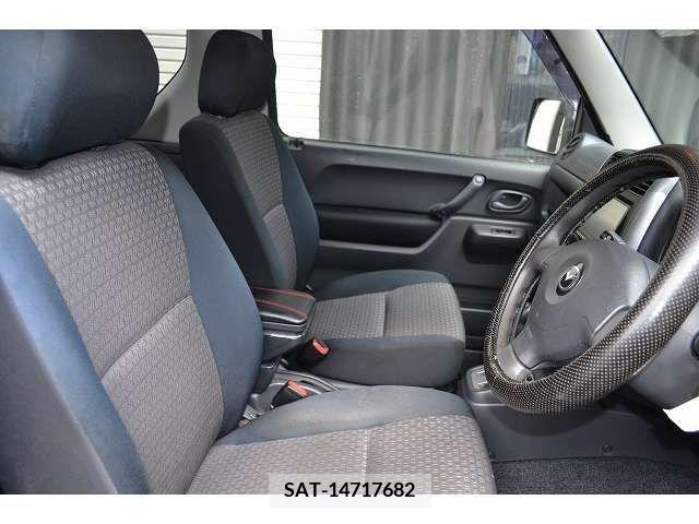 Mazda AZ-OFFROAD 2011-01 206371-14