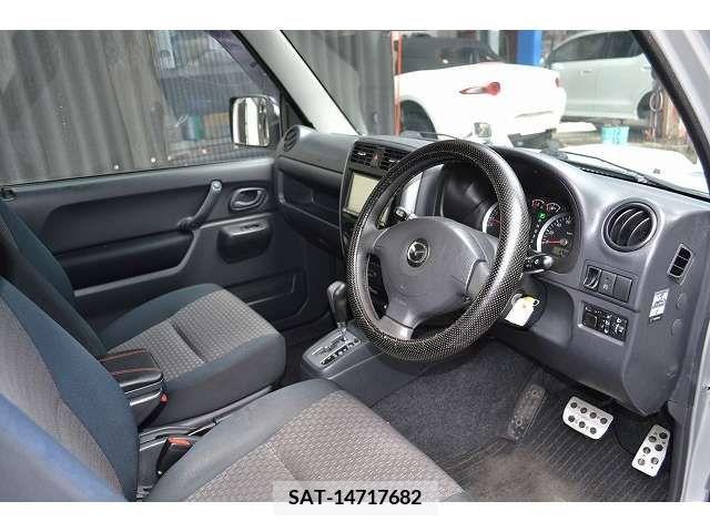Mazda AZ-OFFROAD 2011-01 206371-13