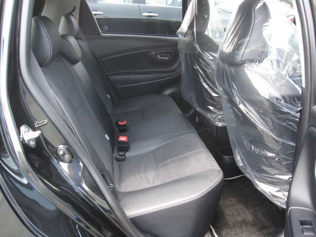 Toyota VITZ 2018-10 7175-15