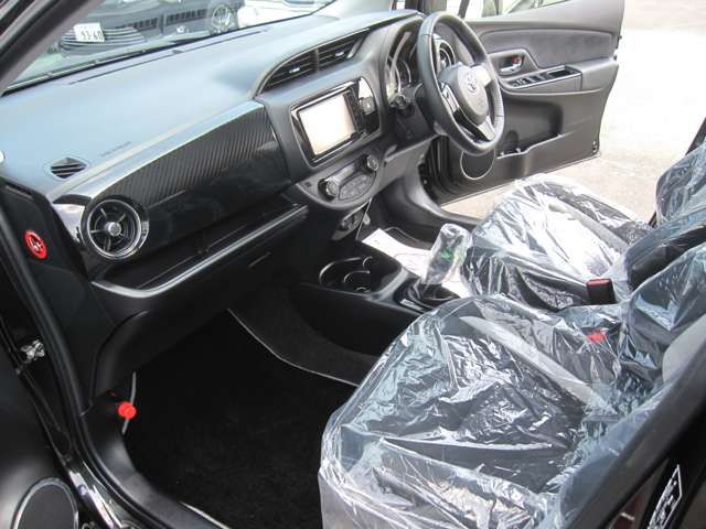 Toyota VITZ 2018-10 7175-17
