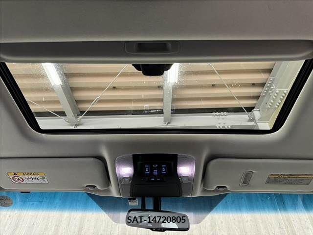 Toyota VELLFIRE 2017-08 380346-21