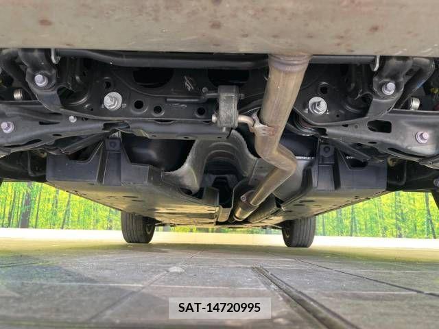 Toyota RAV4 2021-05 224220-19