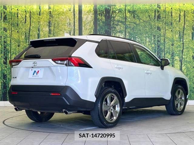 Toyota RAV4 2021-05 224220-17