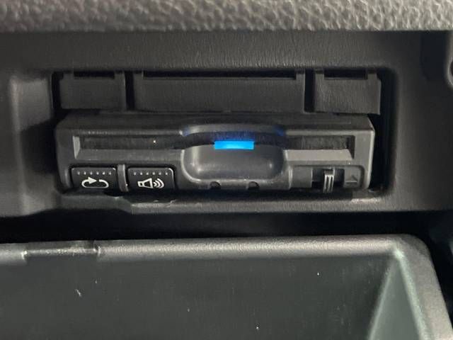 Nissan SERENA 2013-07 13495-4