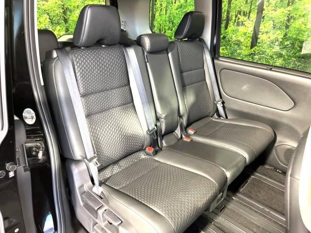 Nissan SERENA 2018-06 20480-8