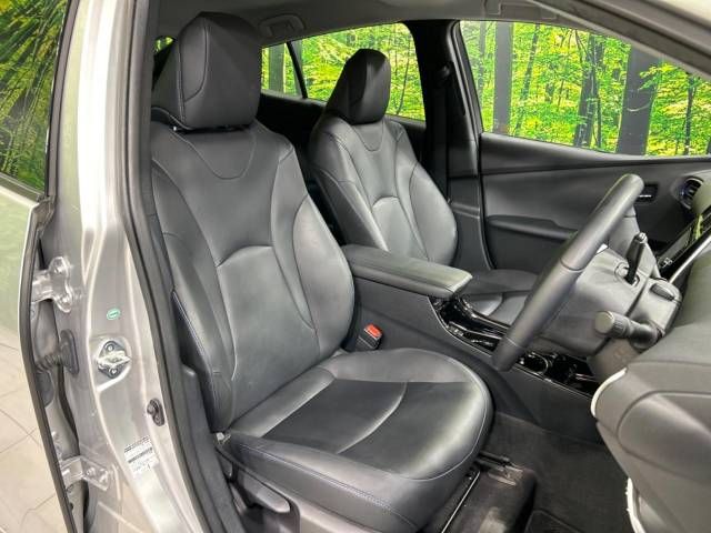 Toyota PRIUS 2018-03 12282-8