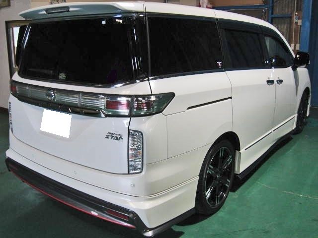 Nissan ELGRAND 2015-01 196632-3