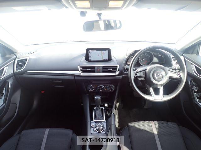 Mazda AXELA 2017-02 372222-1