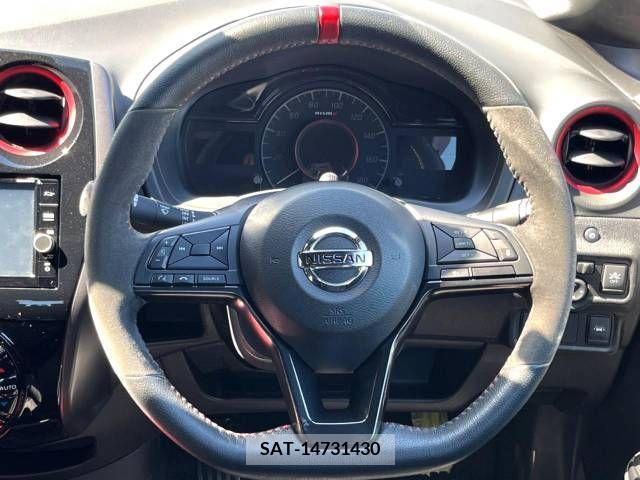 Nissan NOTE 2018-04 330125-11