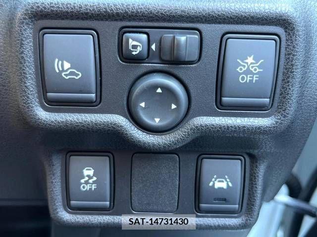 Nissan NOTE 2018-04 330125-2