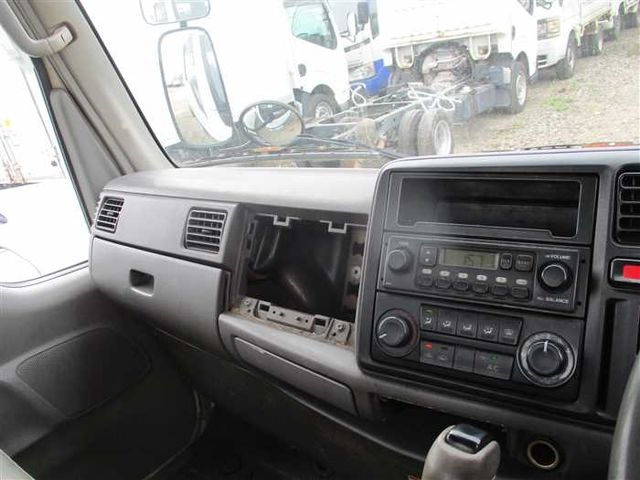 Mazda TITAN 2008-12 906-5