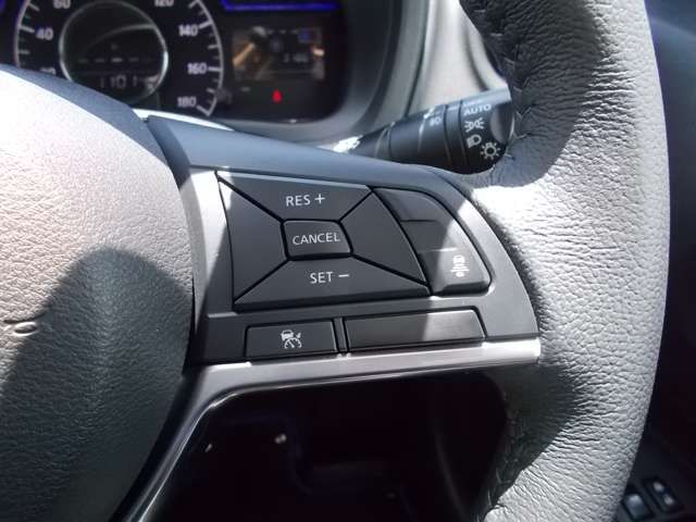 Nissan NOTE 2018-05 9545-10
