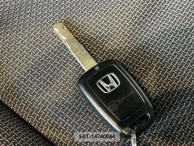 Honda N-VAN 2019-02 307935-10