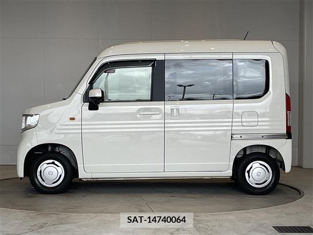 Honda N-VAN 2019-02 307935-15