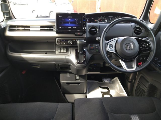 Honda N BOX CUSTOM 2022-01 7145-8