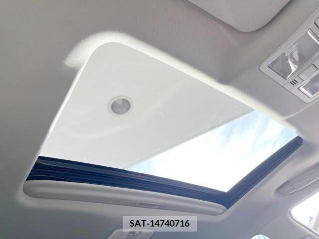 Toyota MARK X 2017-06 382777-2