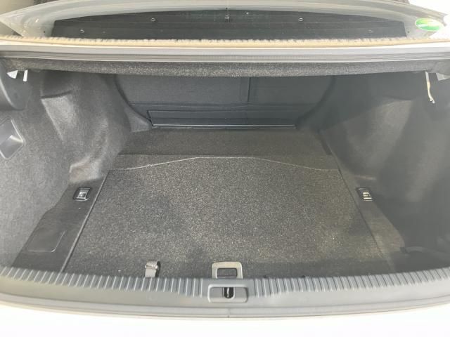 Lexus IS 2013-06 187394-23