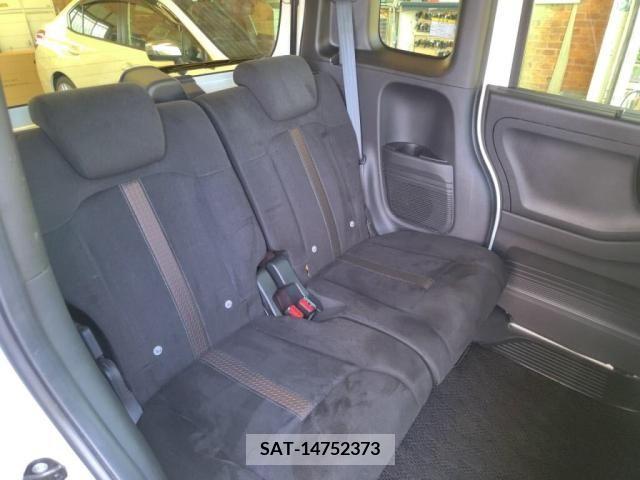 Honda N BOX CUSTOM 2017-11 279342-21
