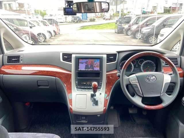 Toyota VELLFIRE 2010-06 245805-8