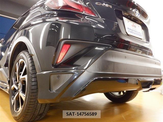 Toyota C-HR 2017-07 386709-17