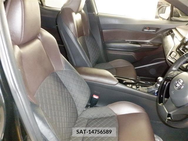 Toyota C-HR 2017-07 386709-5