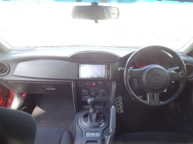 Toyota 86 2013-04 18292-2