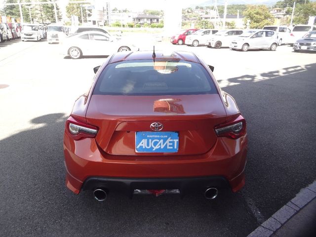 Toyota 86 2013-04 18292-5