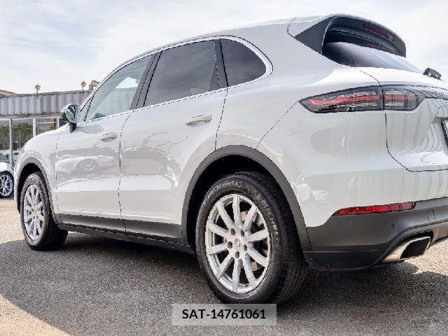 Porsche CAYENNE 2018-11 281536-12