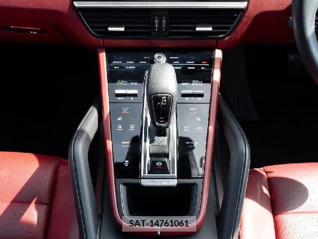 Porsche CAYENNE 2018-11 281536-11