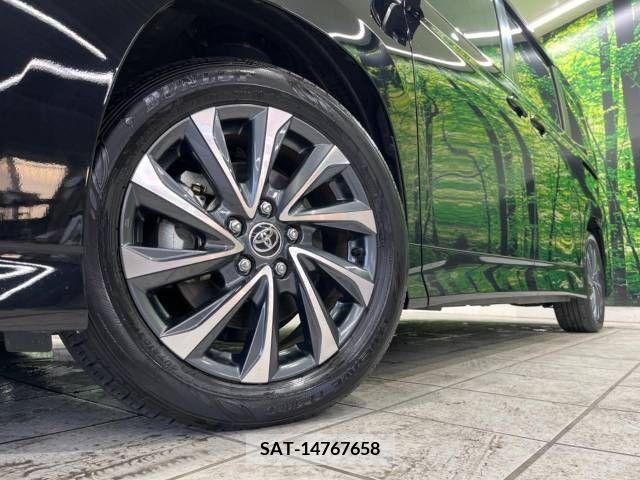 Toyota VOXY 2023-03 338921-14