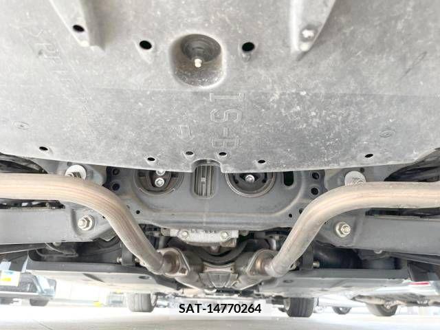 Lexus IS 2013-09 300069-19