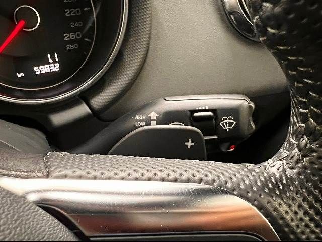 Audi TT 2013-08 12049-5