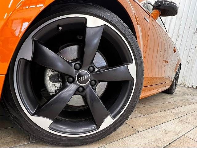 Audi TT 2013-08 12049-18
