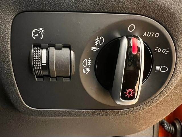 Audi TT 2013-08 12049-6