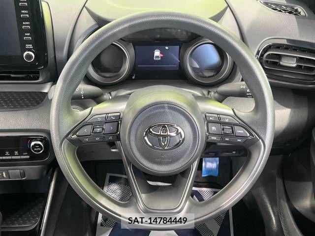 Toyota YARIS 2023-06 371387-11