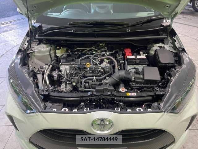 Toyota YARIS 2023-06 371387-18