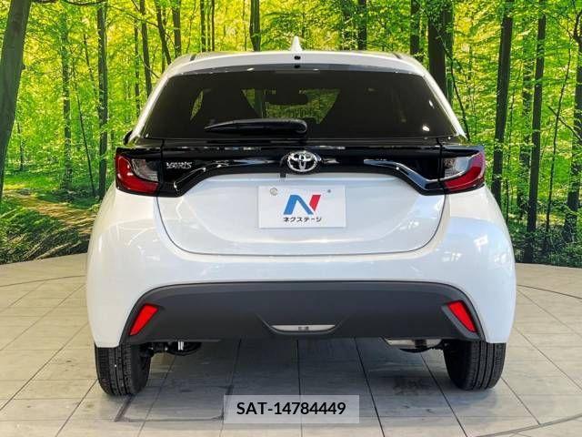Toyota YARIS 2023-06 371387-15